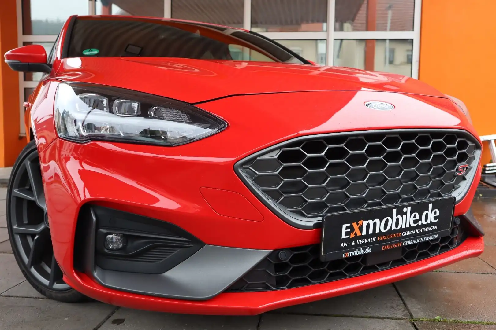 Ford Focus FOCUS ST* TDCI* LED* LEDER* AHK* 1.HD* 19" LM* Rot - 1