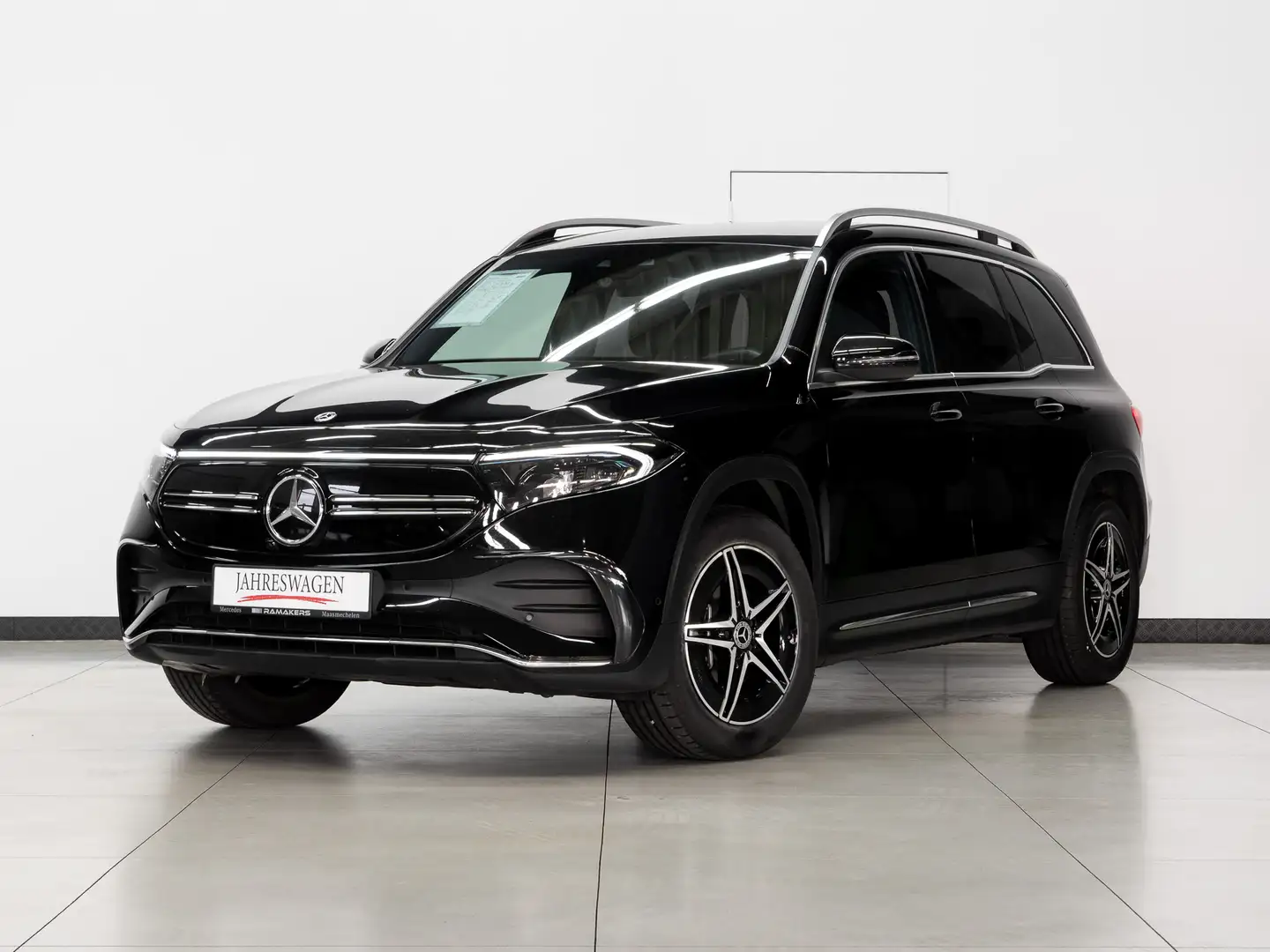 Mercedes-Benz EQB 250 AMG Line Sfeerlicht Dodehoek Carplay Camera Noir - 1