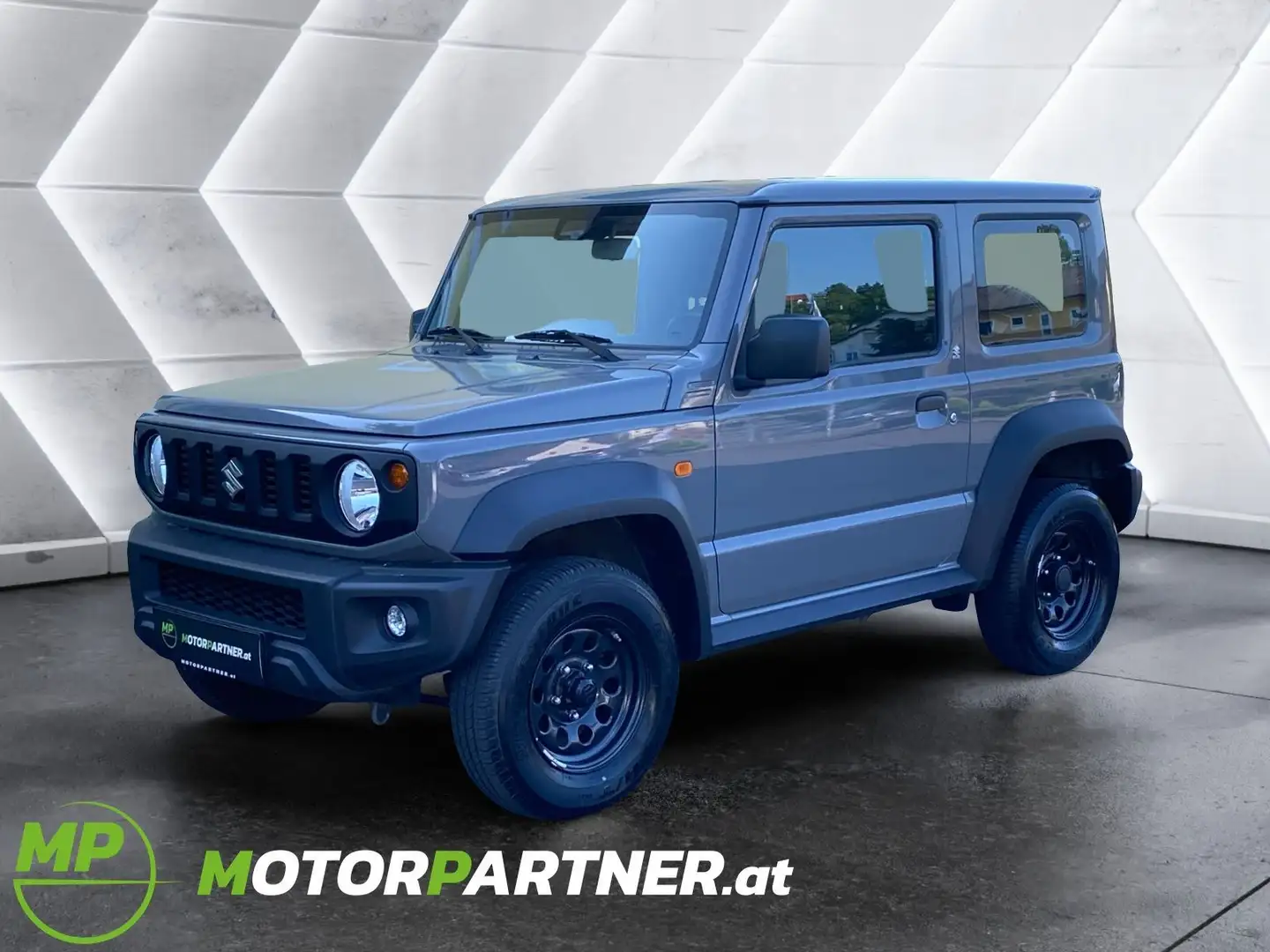 Suzuki Jimny 1,5L **Grau mit Fenster** Grau - 1