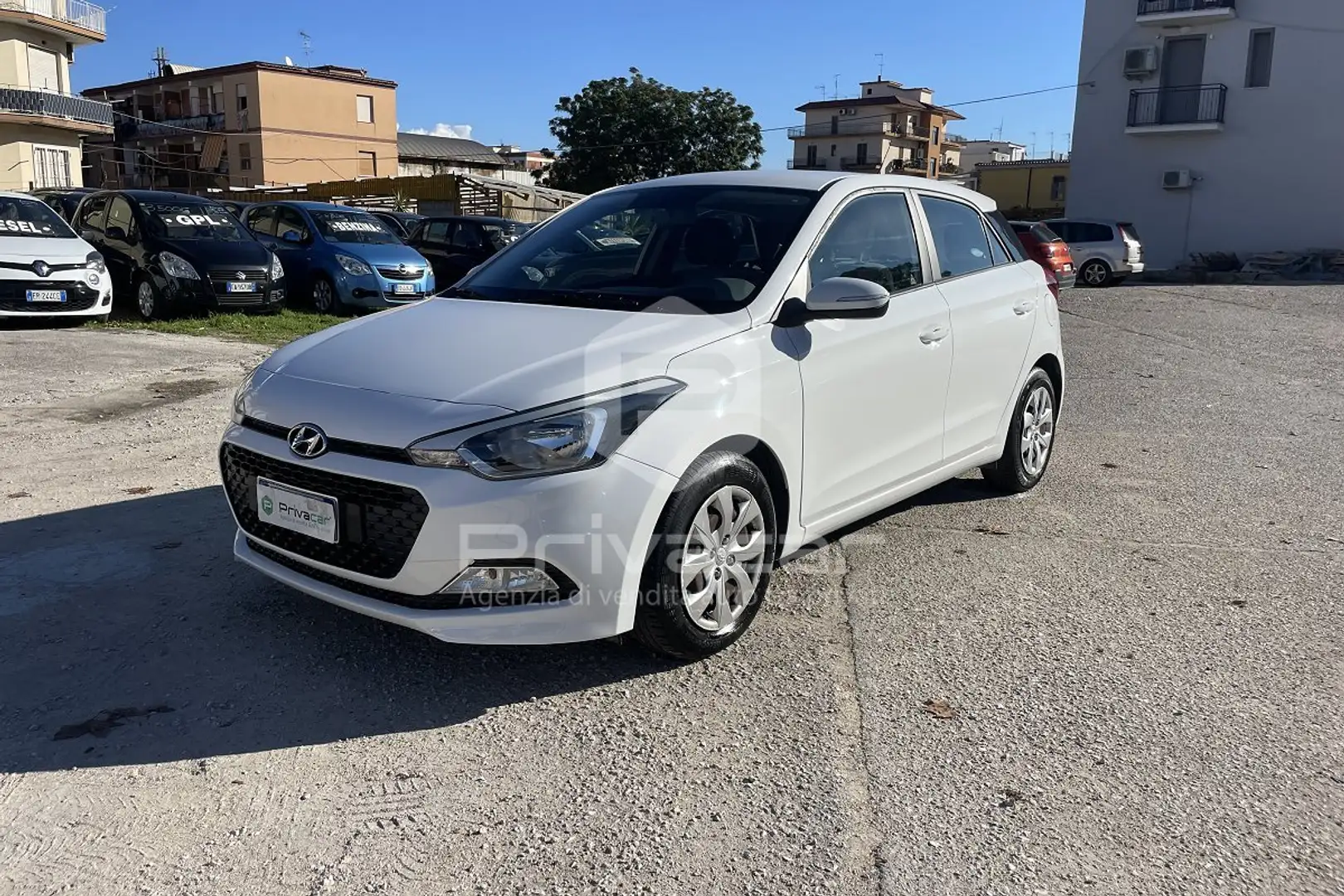 Hyundai i20 i20 1.1 CRDi 12V 5 porte Classic Bianco - 1