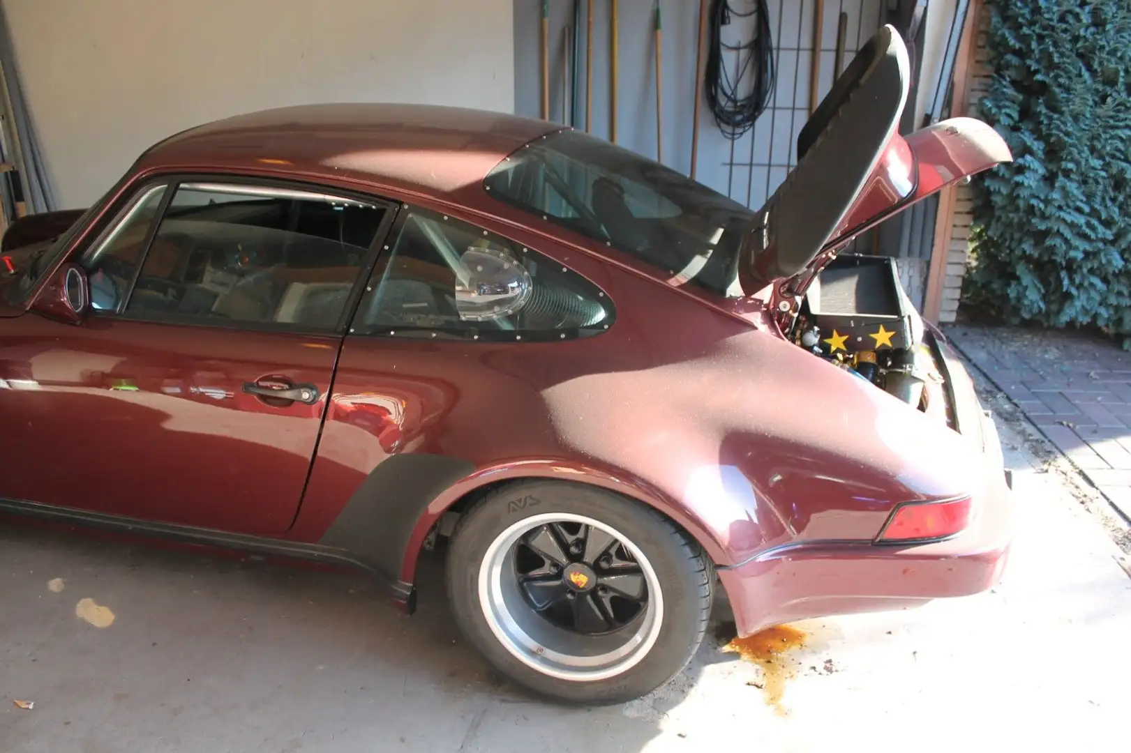 Porsche 930 TURBO NEUZUSTAND DEUTSCHES FZ. DAMPFRAD Rot - 1