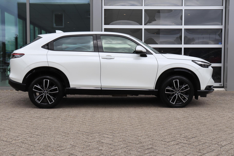 Honda HR-V 1.5 i-MMD 131pk CVT Advance — photo 3