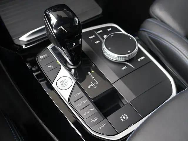 BMW X3 M 40d Gestiksteuerung Head-Up HiFi DAB Ansicht 27