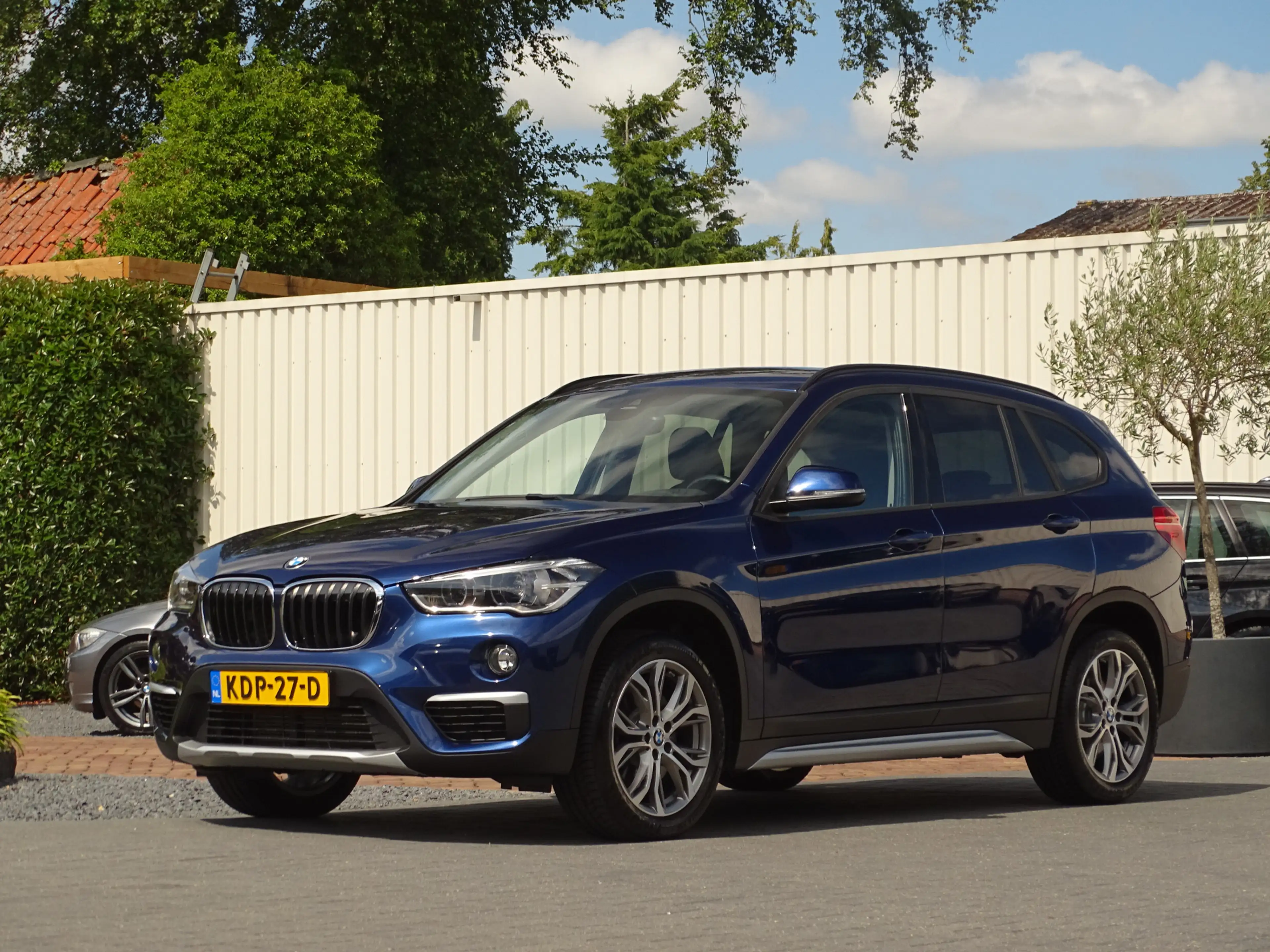 BMW X1 xDrive20i Executive | 1eEig | NAV | Stoelverw. | X — photo 6