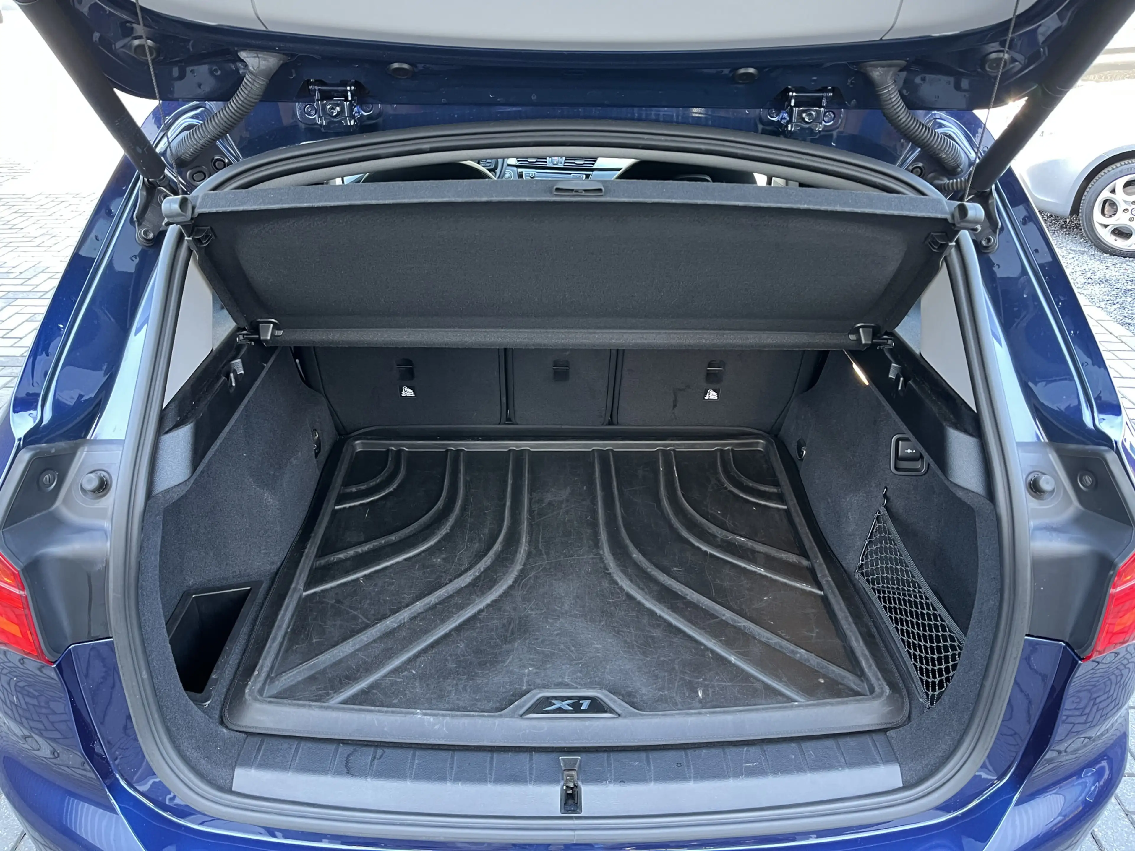 BMW X1 xDrive20i Executive | 1eEig | NAV | Stoelverw. | X — photo 16