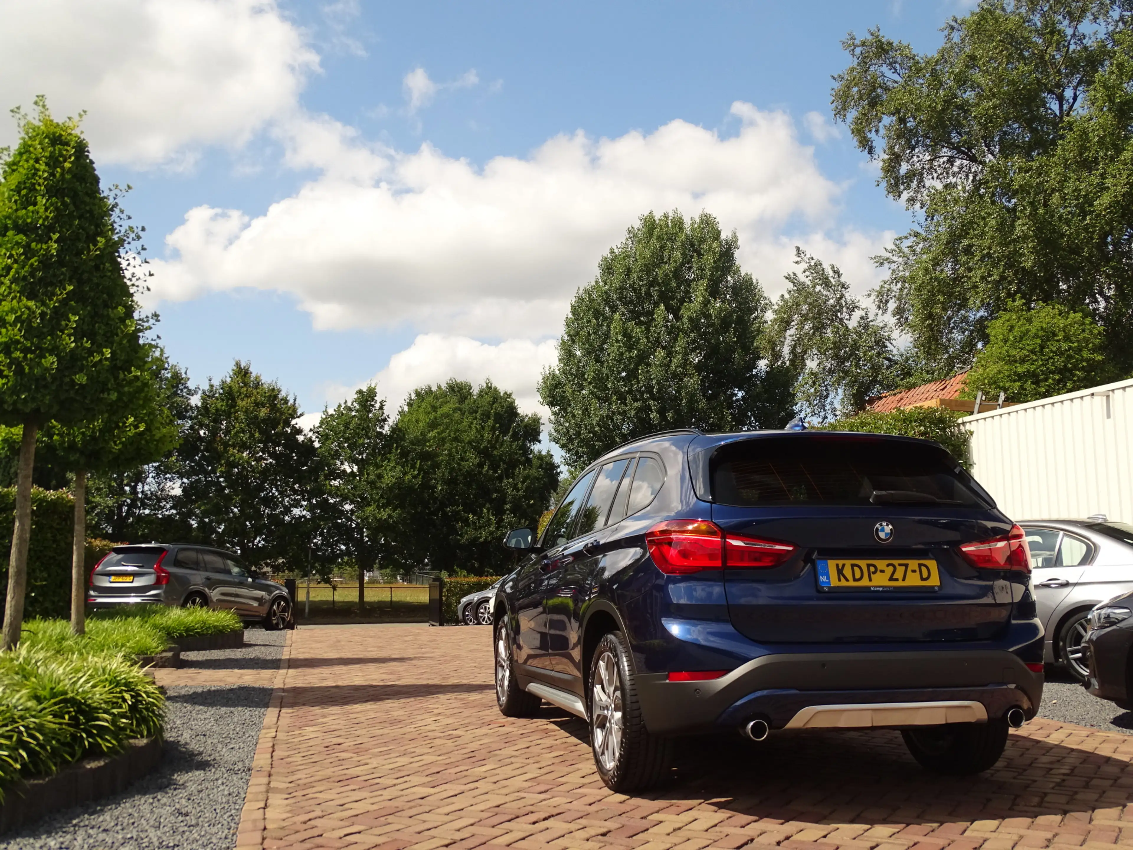 BMW X1 xDrive20i Executive | 1eEig | NAV | Stoelverw. | X — photo 25
