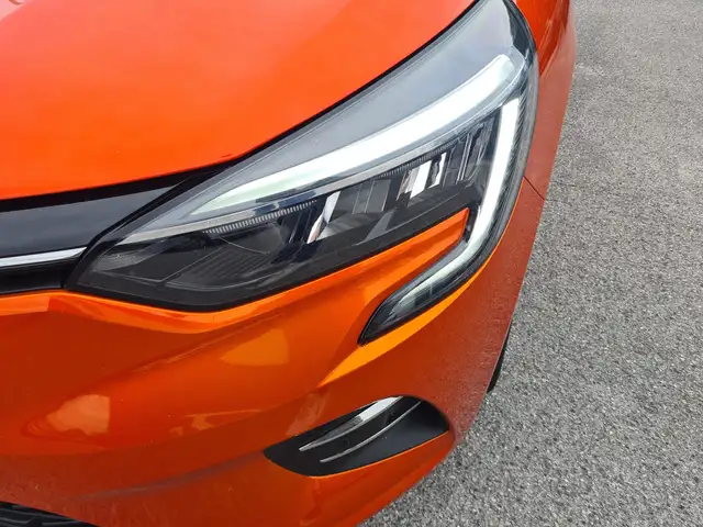Renault Clio view 16