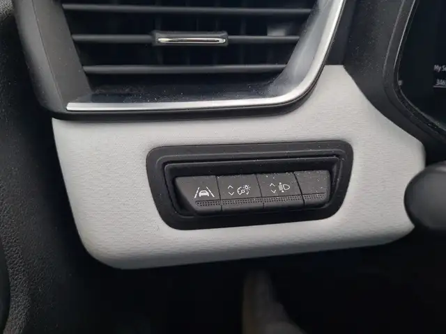 Renault Clio view 18