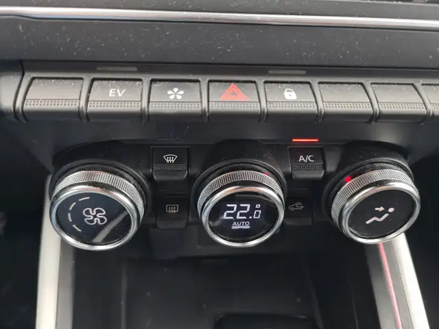 Renault Clio view 17