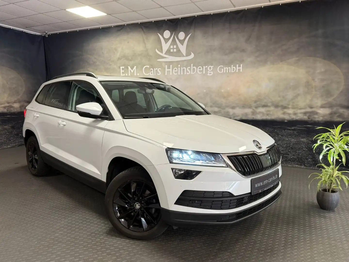 Skoda Karoq 1.5 TSI ACT Style Autom. LED Business Weiß - 1