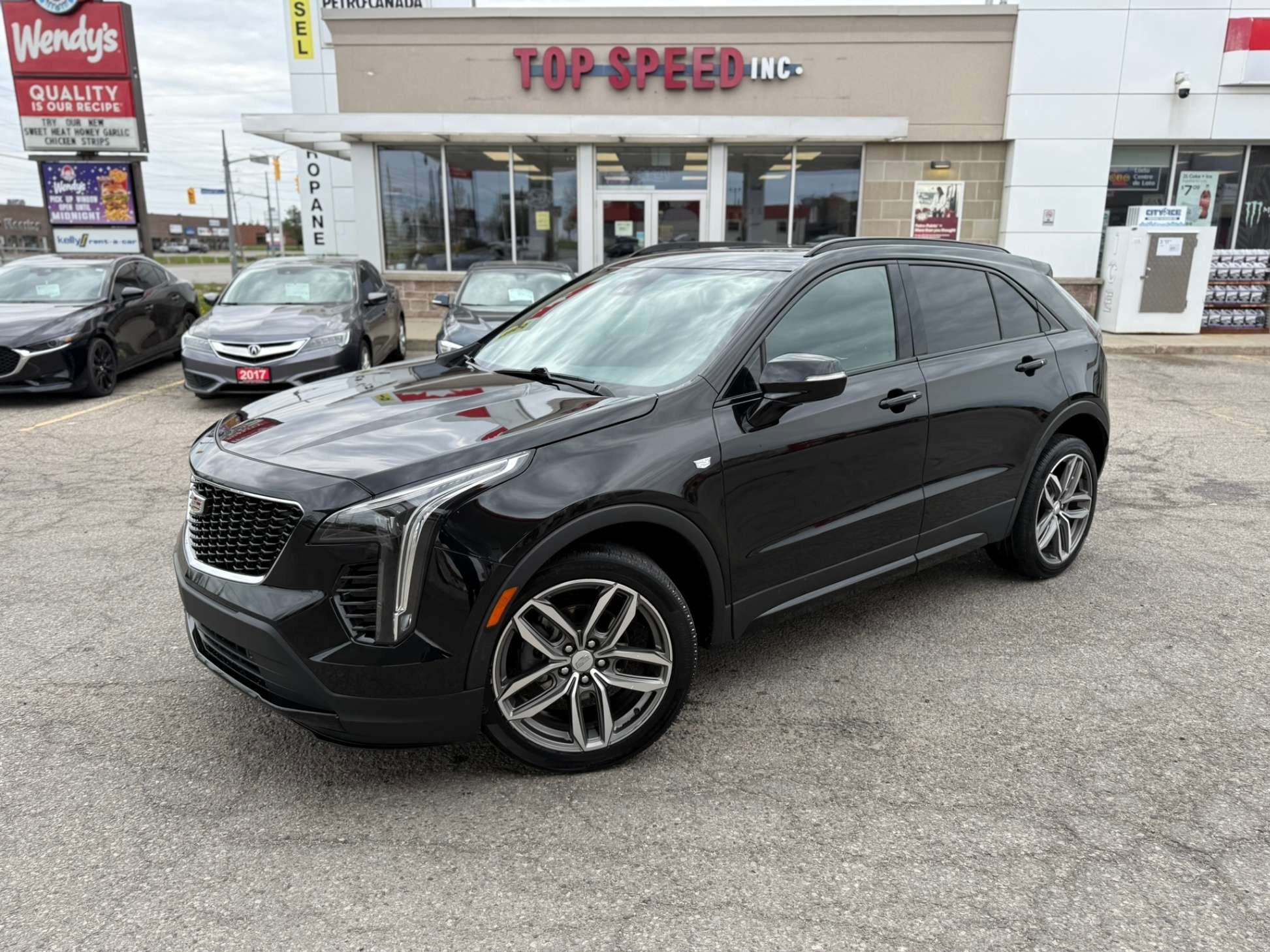 2023 Cadillac XT4 AWD 4dr Sport / NAVI / PANO / CERTIFIED