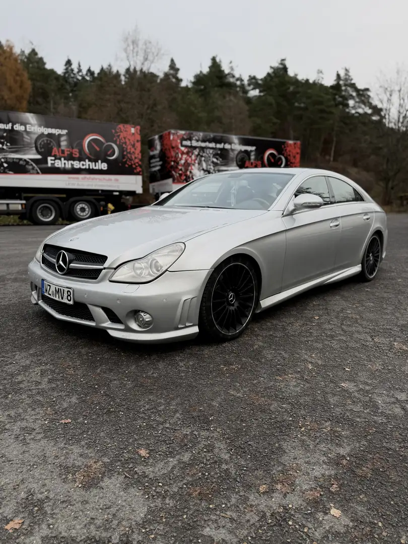 Mercedes-Benz CLS 500 CLS 500 (219.372) Grau - 1