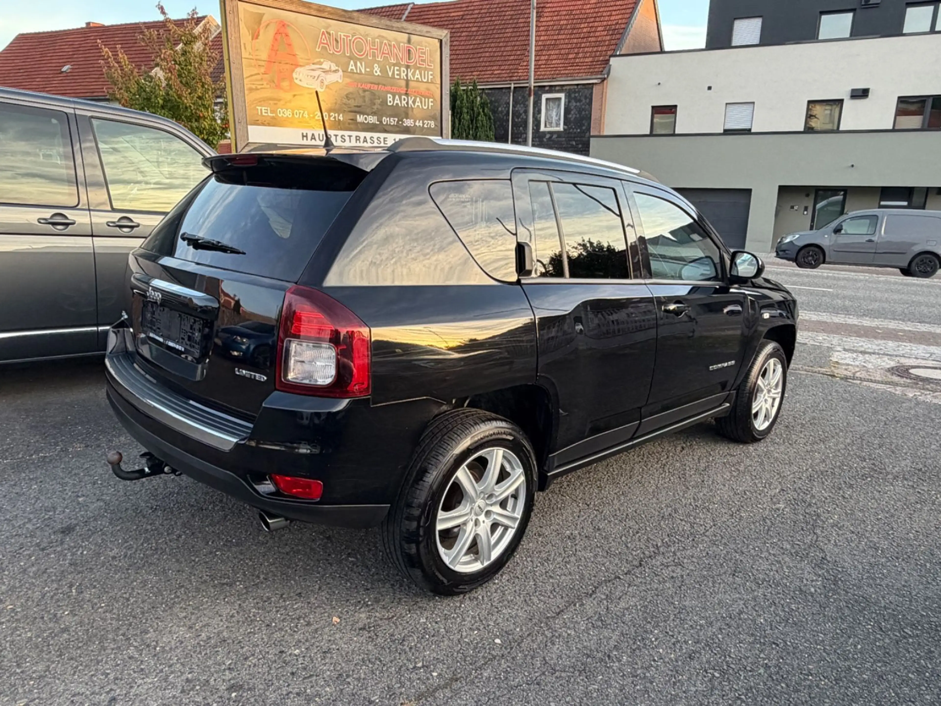 Jeep Compass Limited 4x4 AHK LEDER NAVI Kamera XENON — photo 5