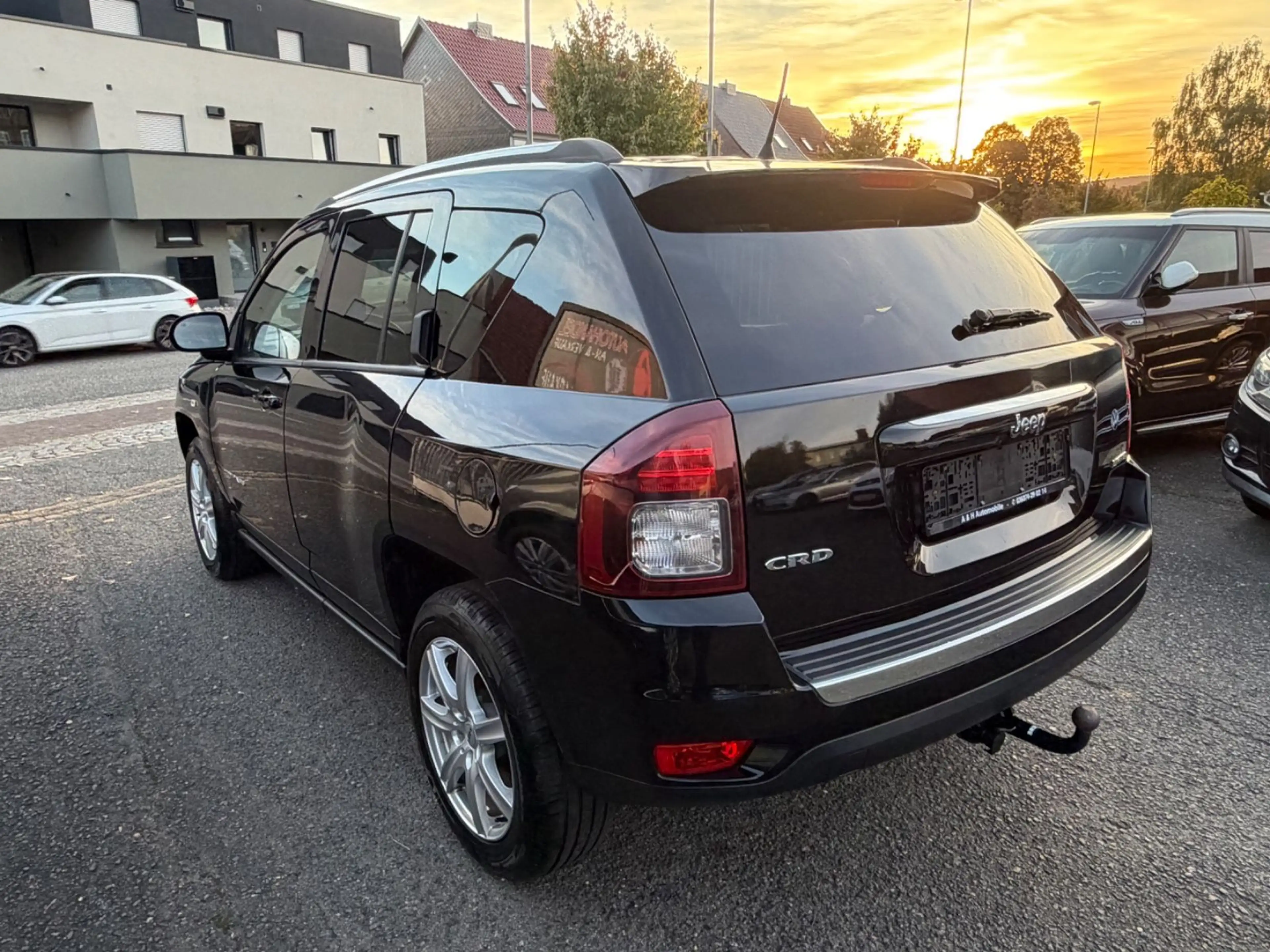 Jeep Compass Limited 4x4 AHK LEDER NAVI Kamera XENON — photo 9