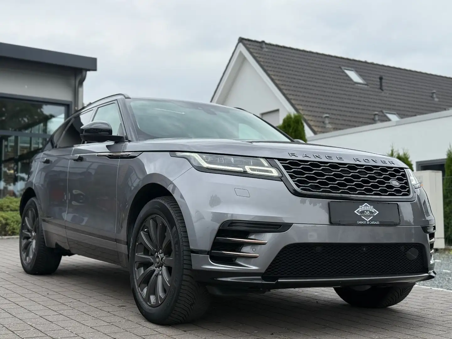 Land Rover Range Rover Velar R-Dynamic S/360°/Matrix/Pano Grau - 1
