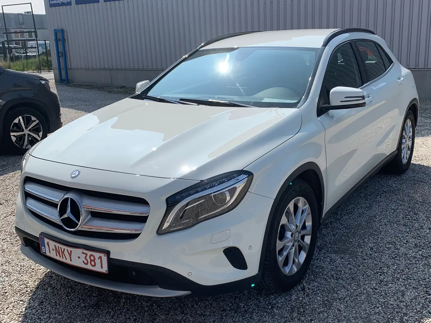 Mercedes-Benz GLA 180 GLA 180 (CDI) d Urban Blanc - 1