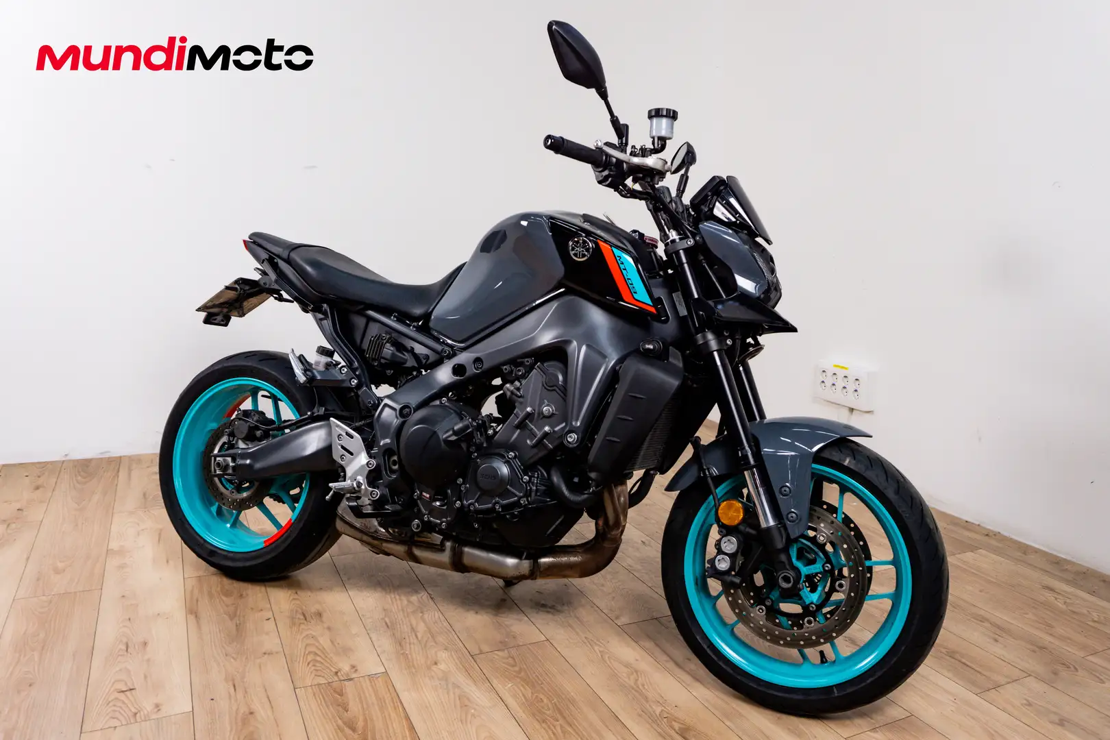 Yamaha MT-09 - 2