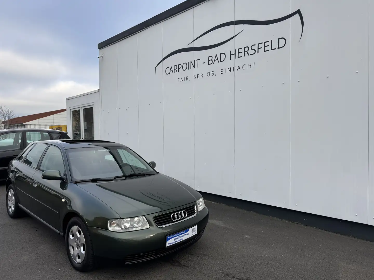 Audi A3 1.8L Ambiente | AUTOMATIK| 1.HAND| TÜV| Schwarz - 1