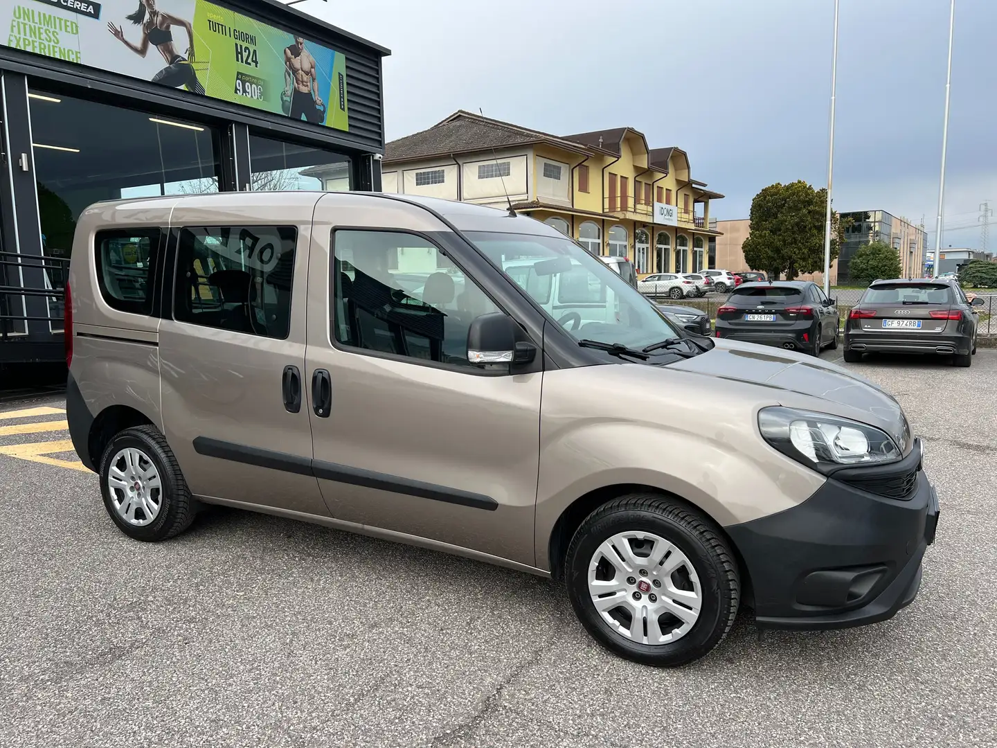 Fiat Doblo Doblo 1.6 mjt 16v Combi Easy N1 Autocarro 5 posti Beige - 2