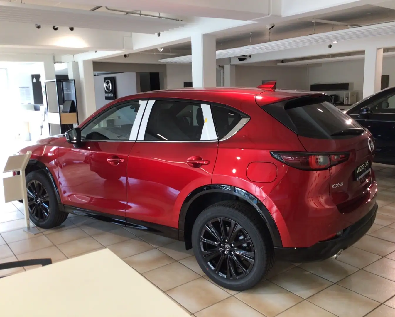 Mazda CX-5 2.5L SKYACTIV G 194 HOMURA Rot - 2