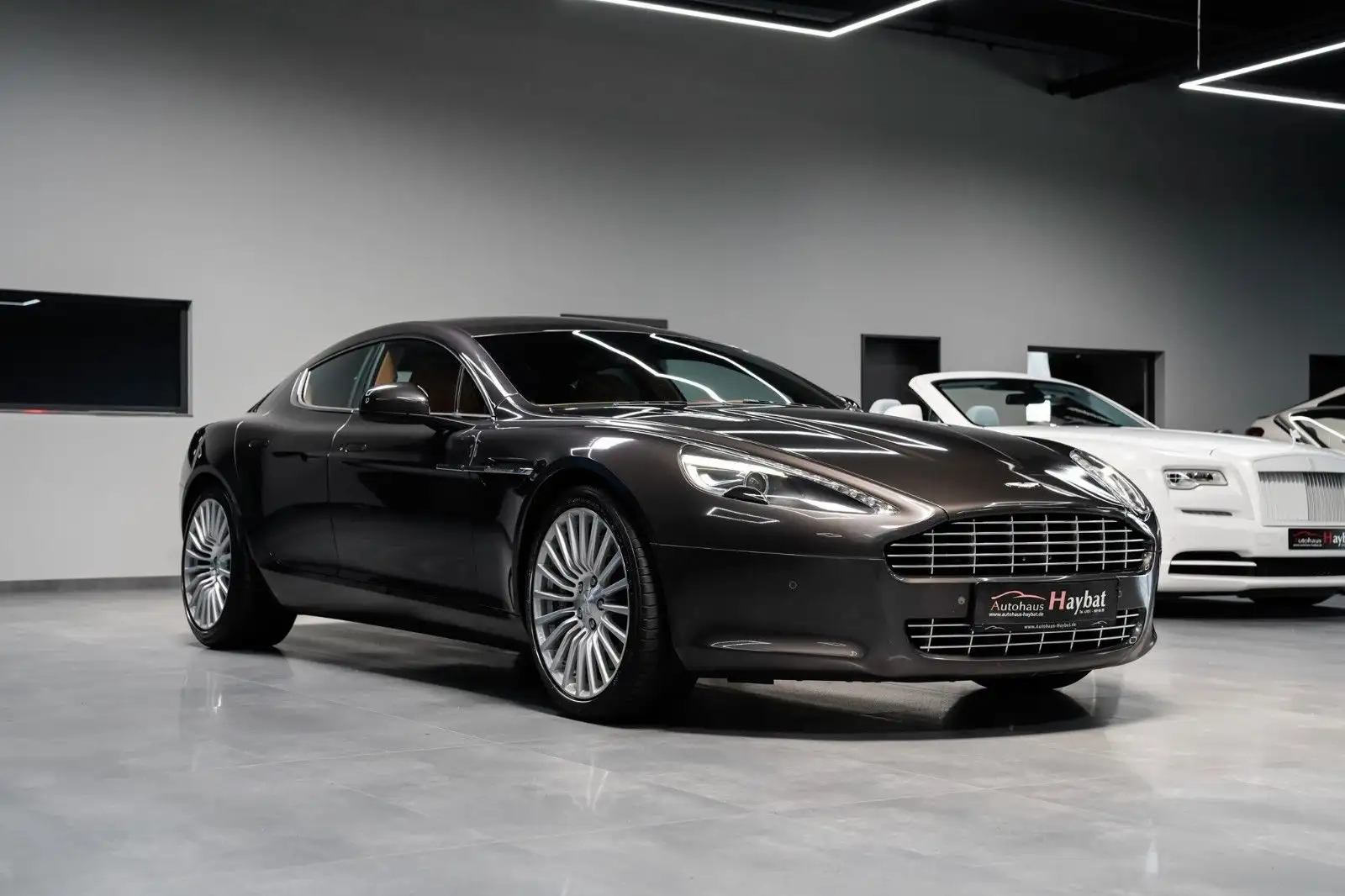 Aston Martin 6.0 V12 *Deutsch**1.Hand*