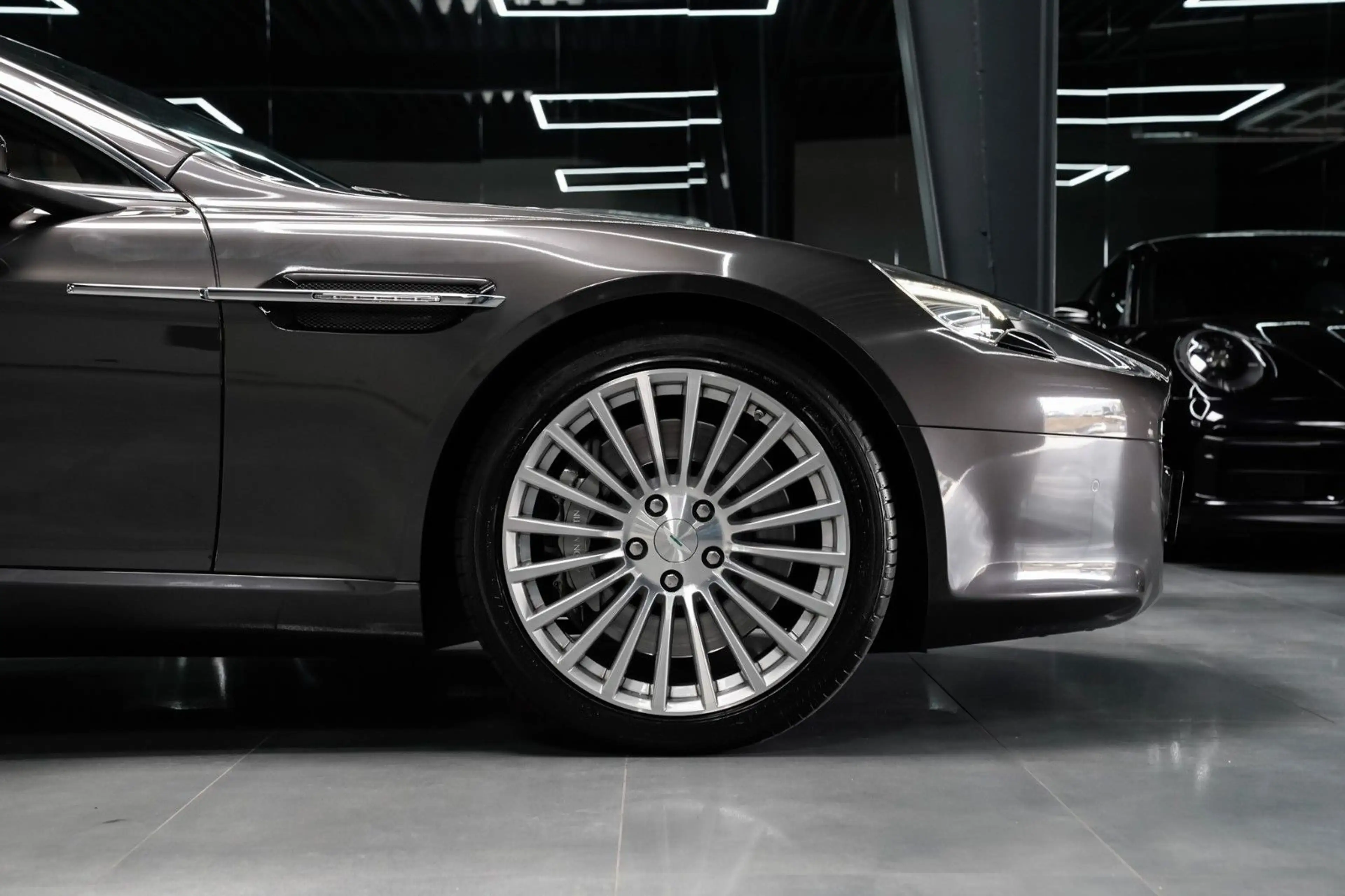 Aston Martin Rapide 6.0 V12 *Deutsch**1.Hand* — photo 6