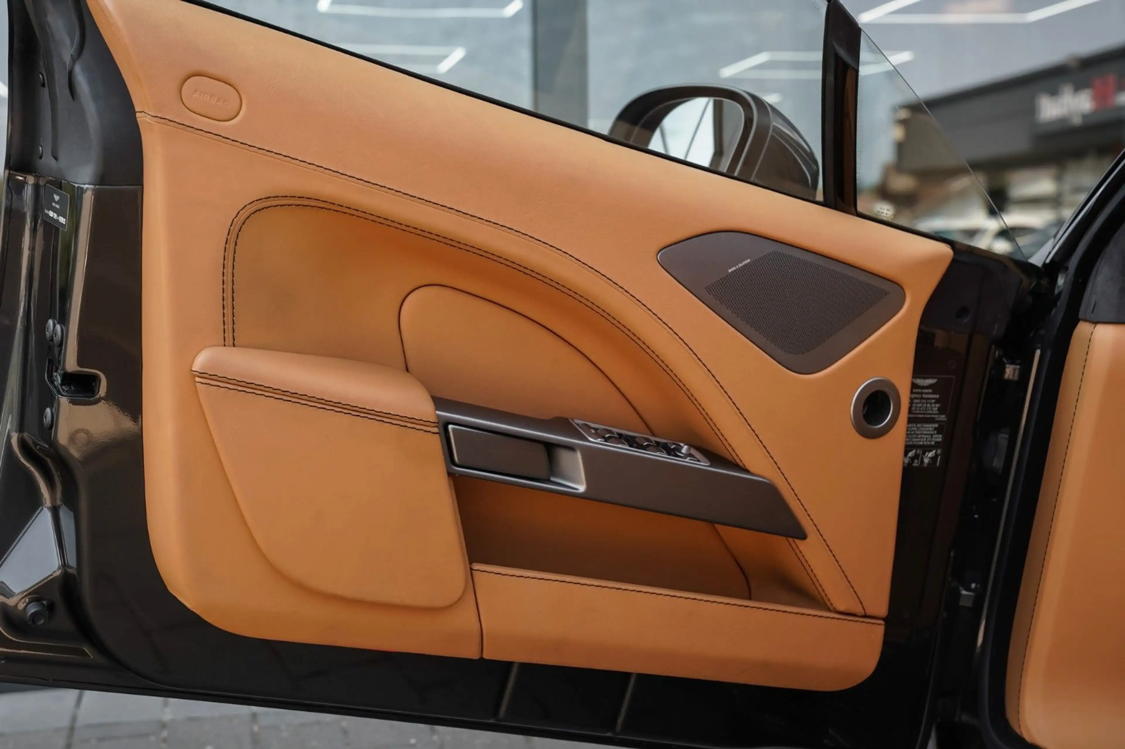 Aston Martin Rapide 6.0 V12 *Deutsch**1.Hand* — photo 10