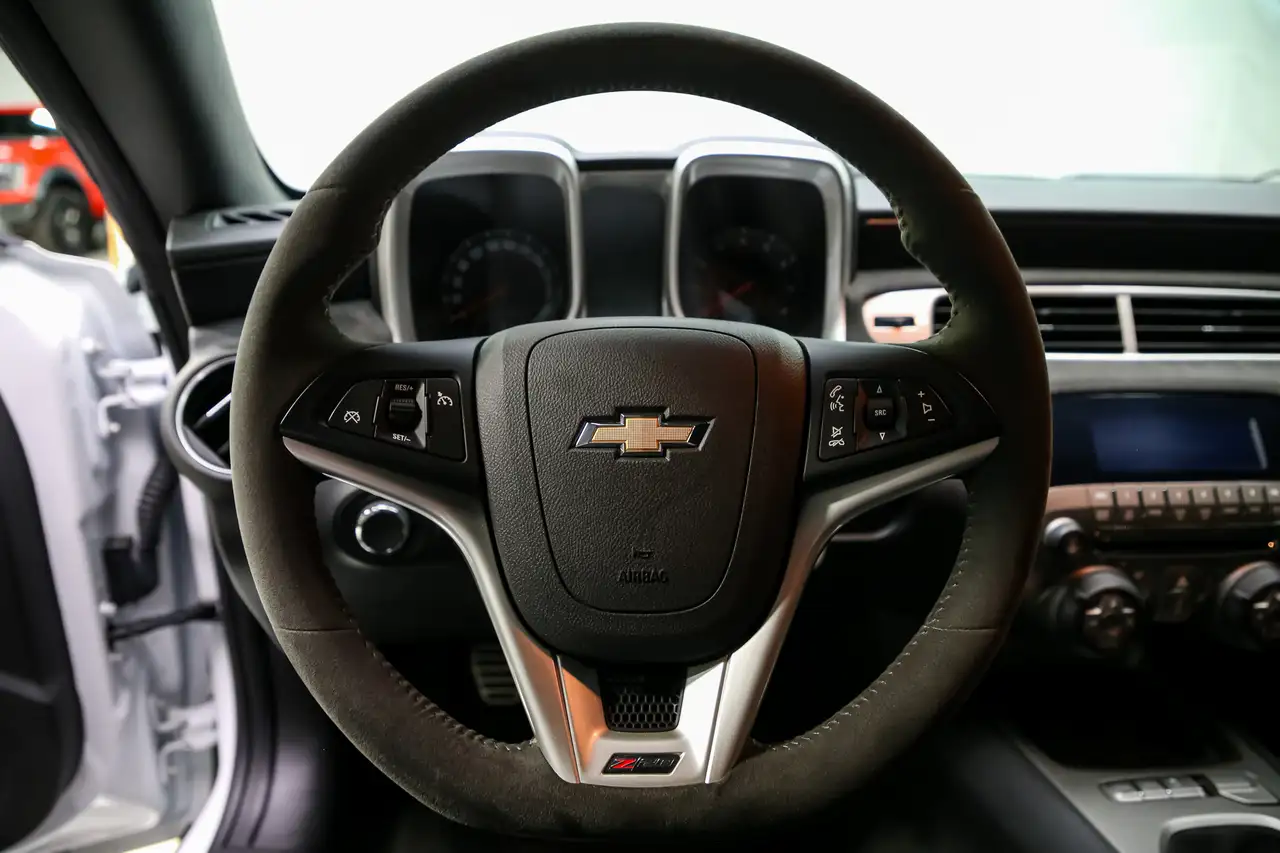 Chevrolet Camaro снимка Chevrolet Camaro