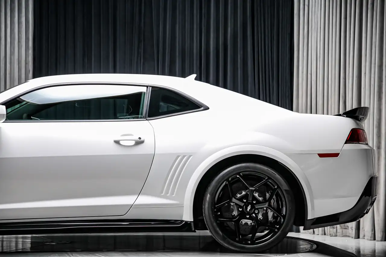 Chevrolet Camaro снимка Chevrolet Camaro