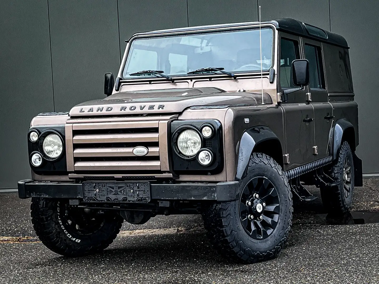 Land Rover Defender 110 - 2.4 Turbo-LIMITED EDITION *80 exemplaires* Brun - 1