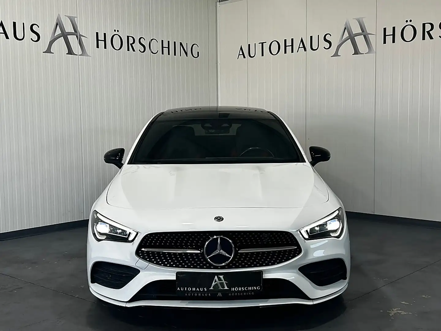 Mercedes-Benz CLA 180 d Aut.//AMG-PAKET//PANO//MEMORY//AMBIENTE//SITZ... Weiß - 2