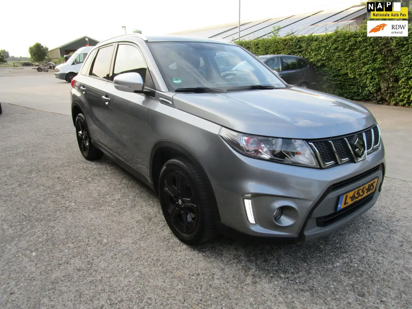 Suzuki Vitara 1.4 S Turbo LPG, Leer Navi, Camera, LM, nieuw Gris - 1