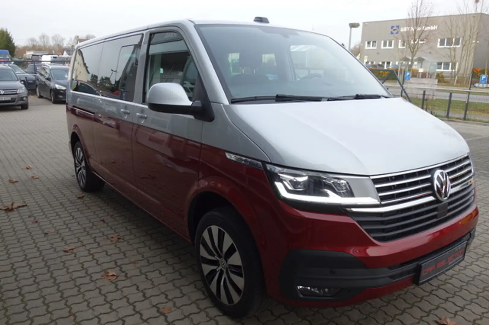 Volkswagen T6.1 Caravelle Lang Bi-Color LED/DIGITAL/ACC/AHK Silber - 2