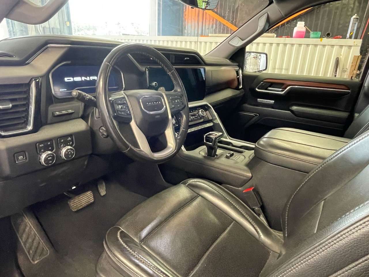 2023 GMC Sierra 1500 DENALI CREW 4X4 V8 *TOIT SIÈGES VENT CUIR BOSE HUD — снимка 1