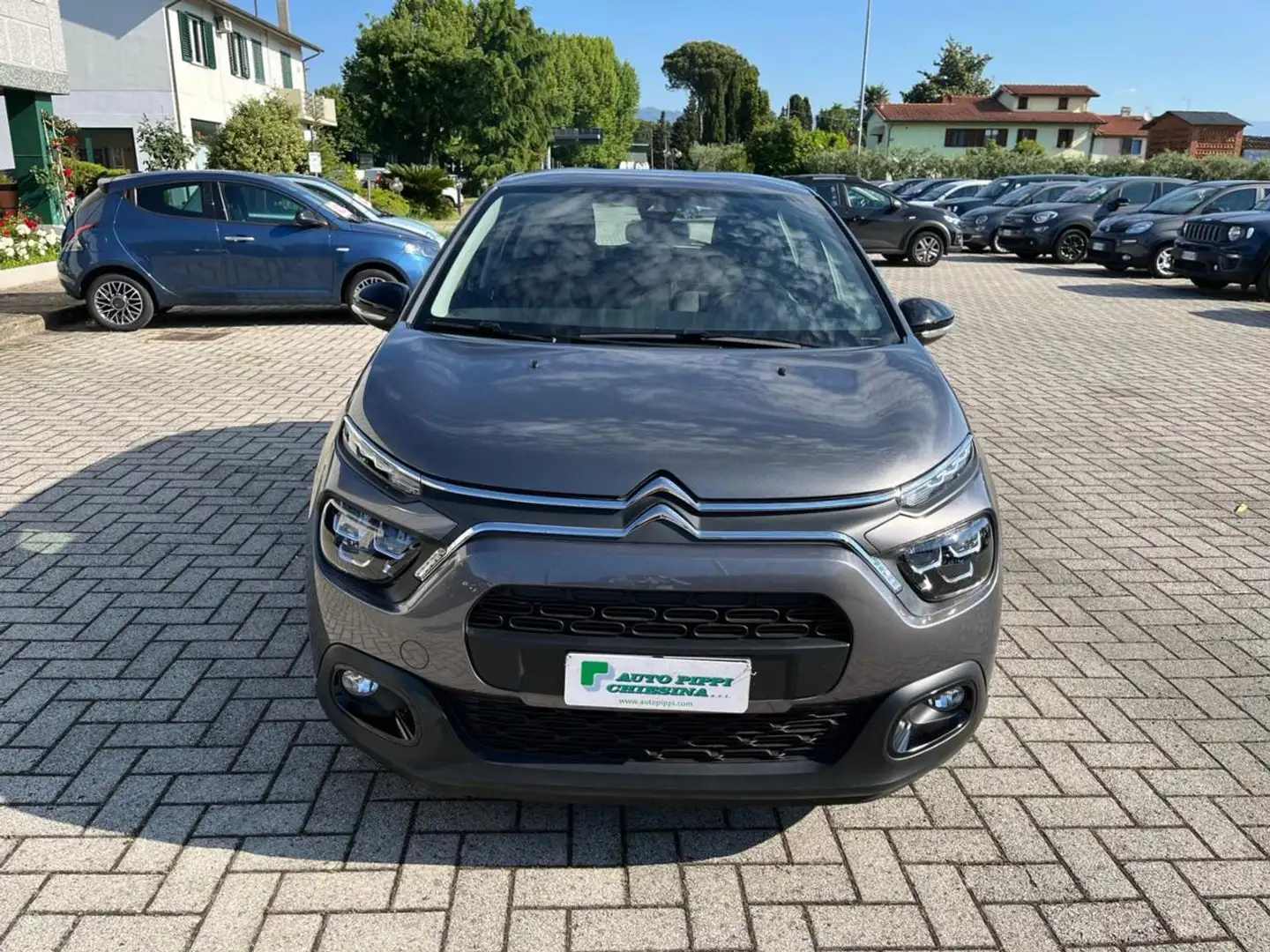 Citroen C3 PureTech 83 S&S Plus Grau - 2