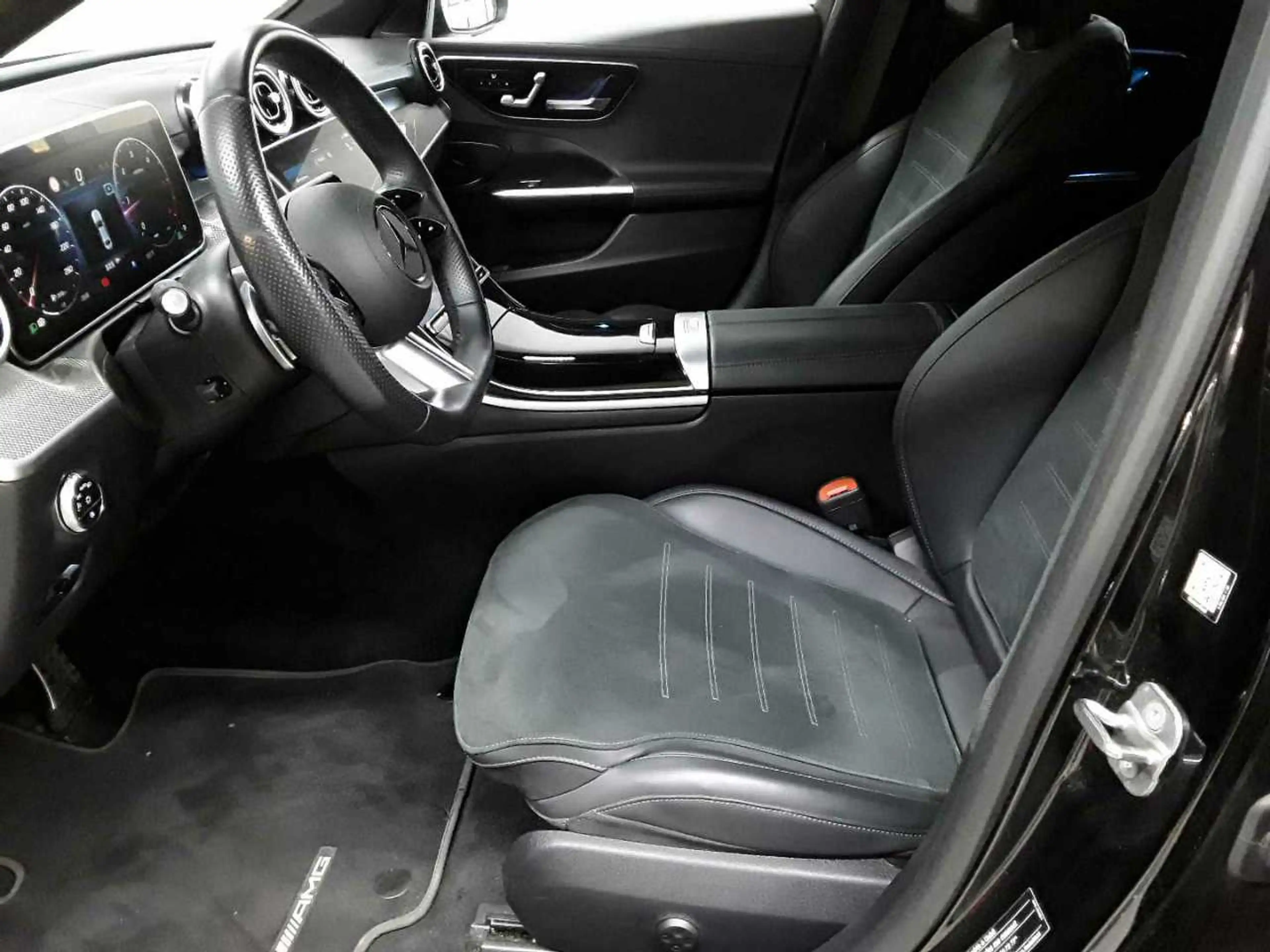 Mercedes-Benz C 300 C 300 d 9G 4Matic AMG AssiP KomfP PANO — photo 7