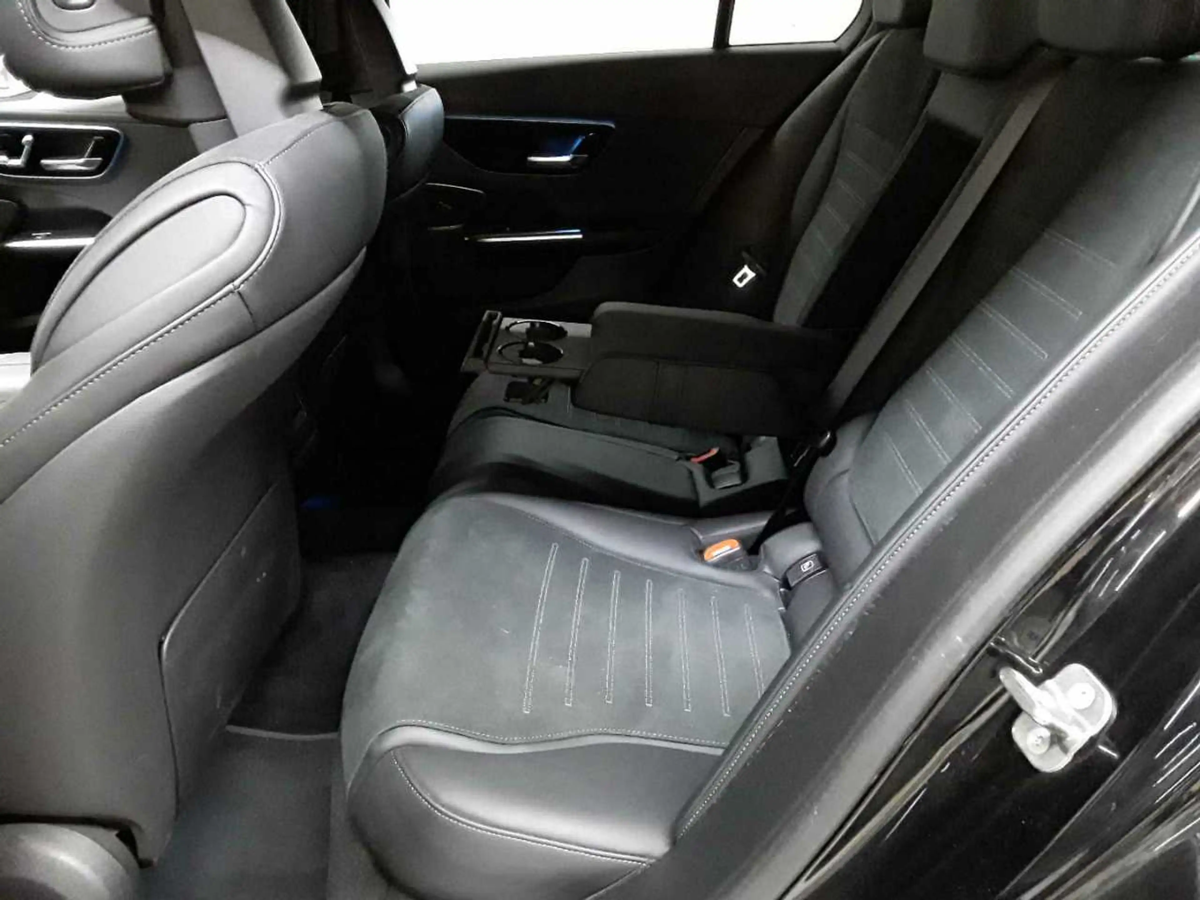 Mercedes-Benz C 300 C 300 d 9G 4Matic AMG AssiP KomfP PANO — photo 13