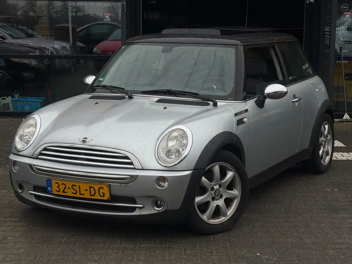 MINI Cooper Mini 1.6 Park Lane PANO/LEDER/CRUISE/AIRCO/NAP Grau - 2
