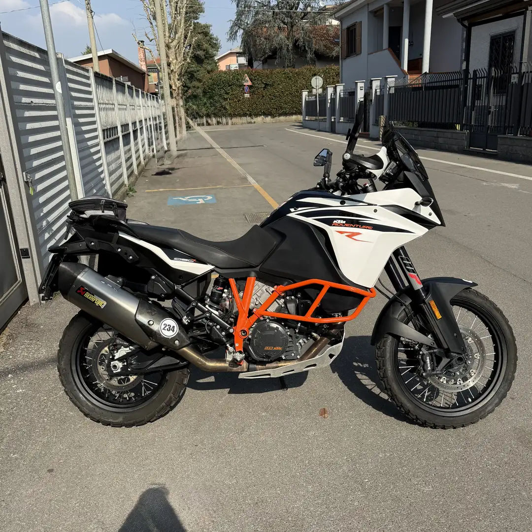 KTM 1090 Adventure Adventure R - 1