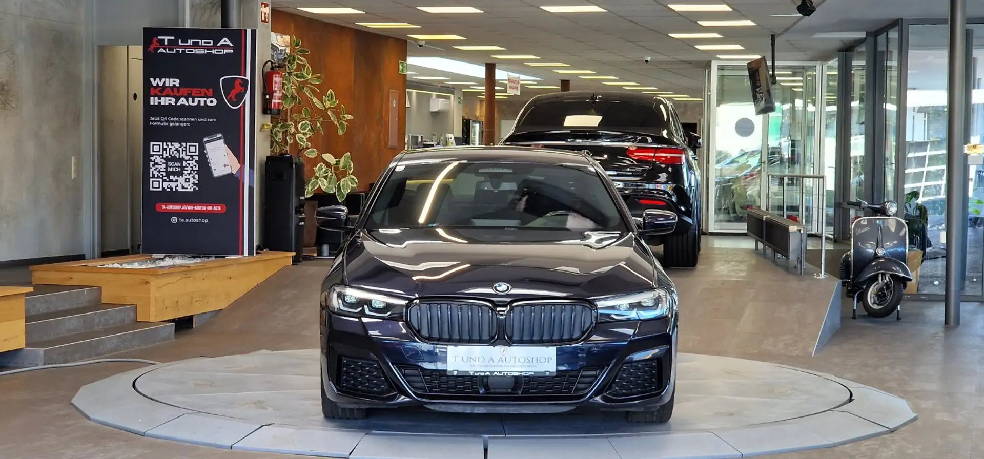 BMW 520 d 48V M-Paket Aut. *Head-up*Navi*18Zoll*Lenkradhei Schwarz - 2