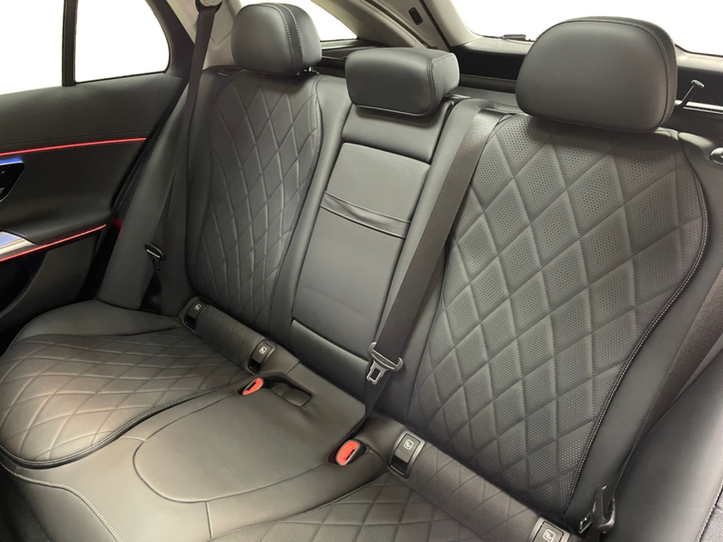 Mercedes-Benz E 300 de T Exclusive — photo 10