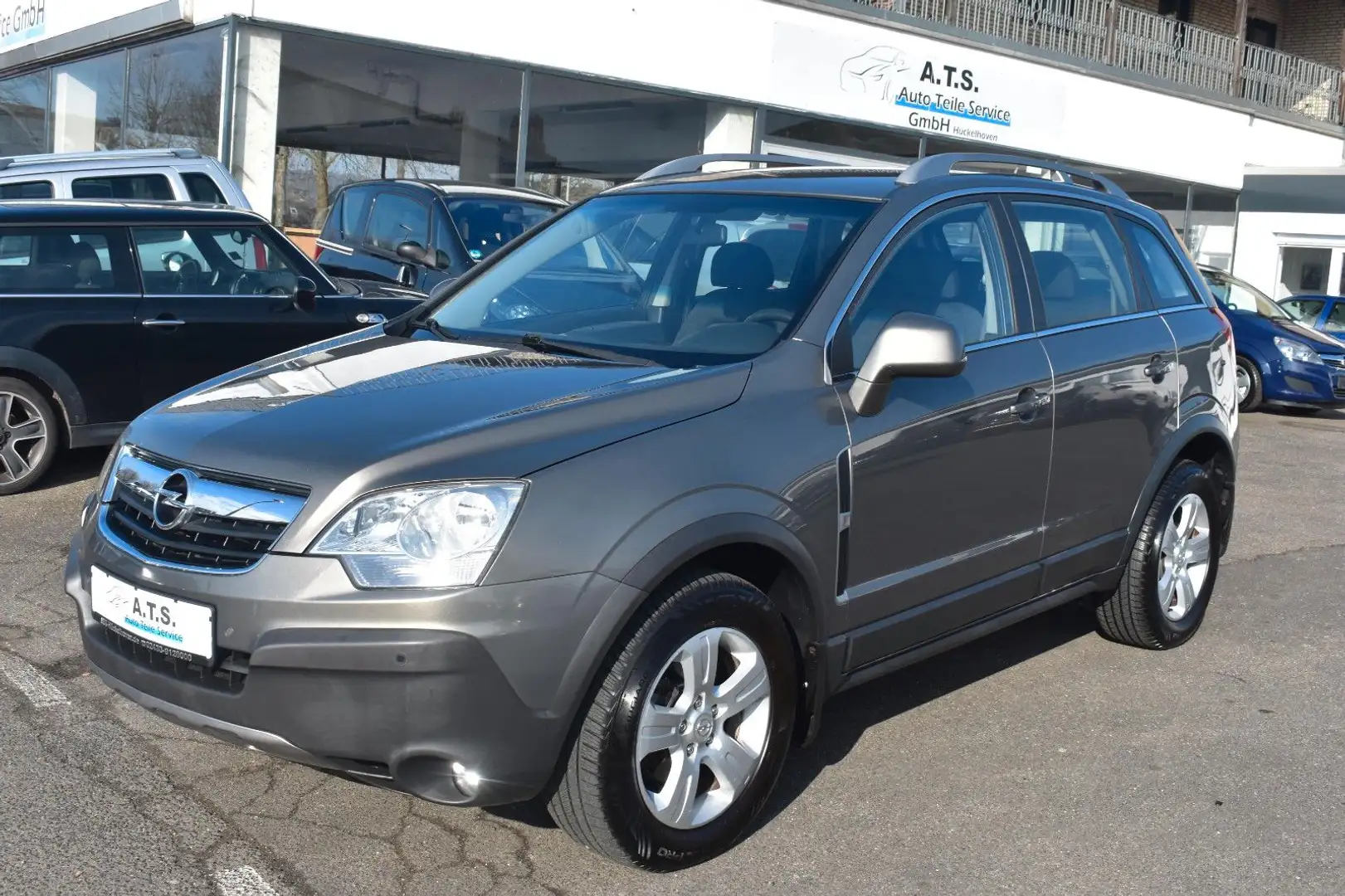 Opel Antara Edition 4x4 *TEMPOMAT*SITZHZ*PDC*AT-MOTOR Grau - 1