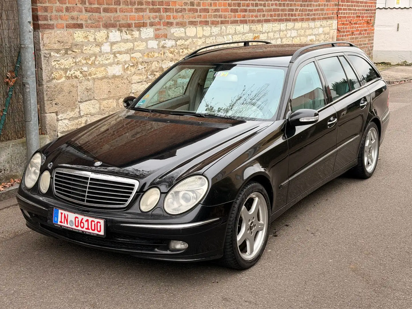 Mercedes-Benz E 280 T CDI Avantgarde AMG Felgen 18 Zoll Schwarz - 1