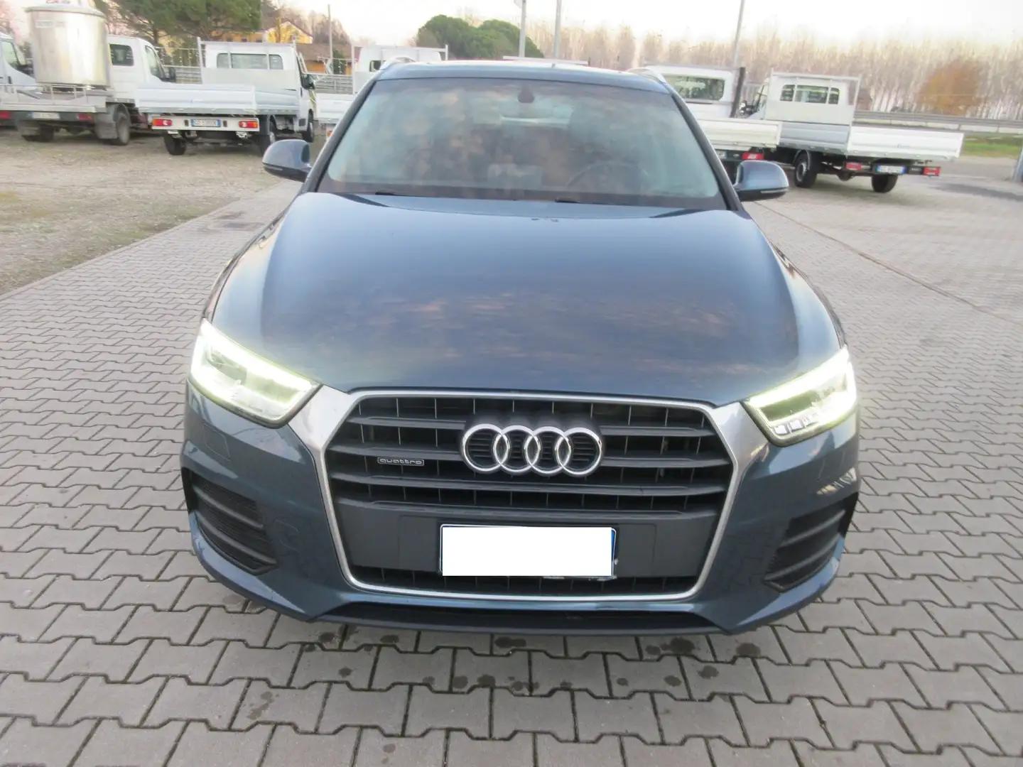 Audi Q3 Q3 2.0 tdi Business quattro 150cv s-tronic Blu/Azzurro - 2