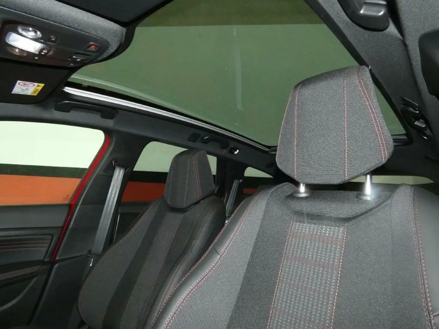 Peugeot 308 1.2 Puretech 130CV GT Pack + Techo Blanco - 2