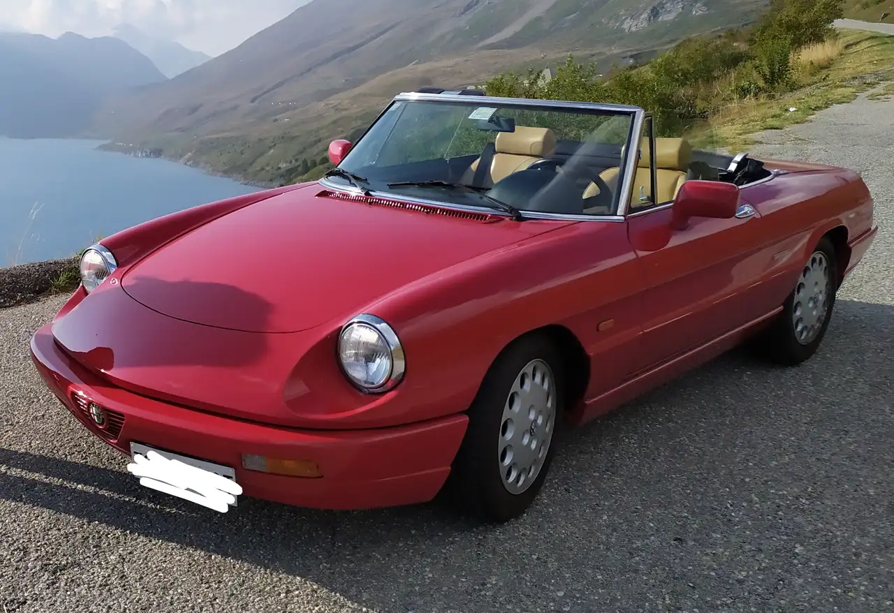 Alfa Romeo Spider 2.0 my90, foto 1
