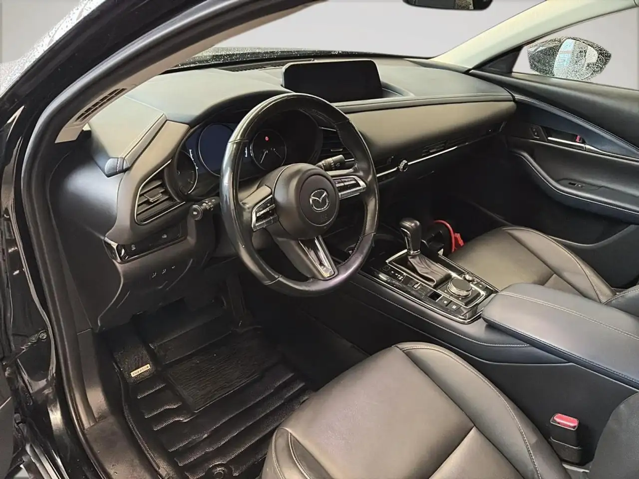 Mazda CX-30 снимка Mazda CX-30