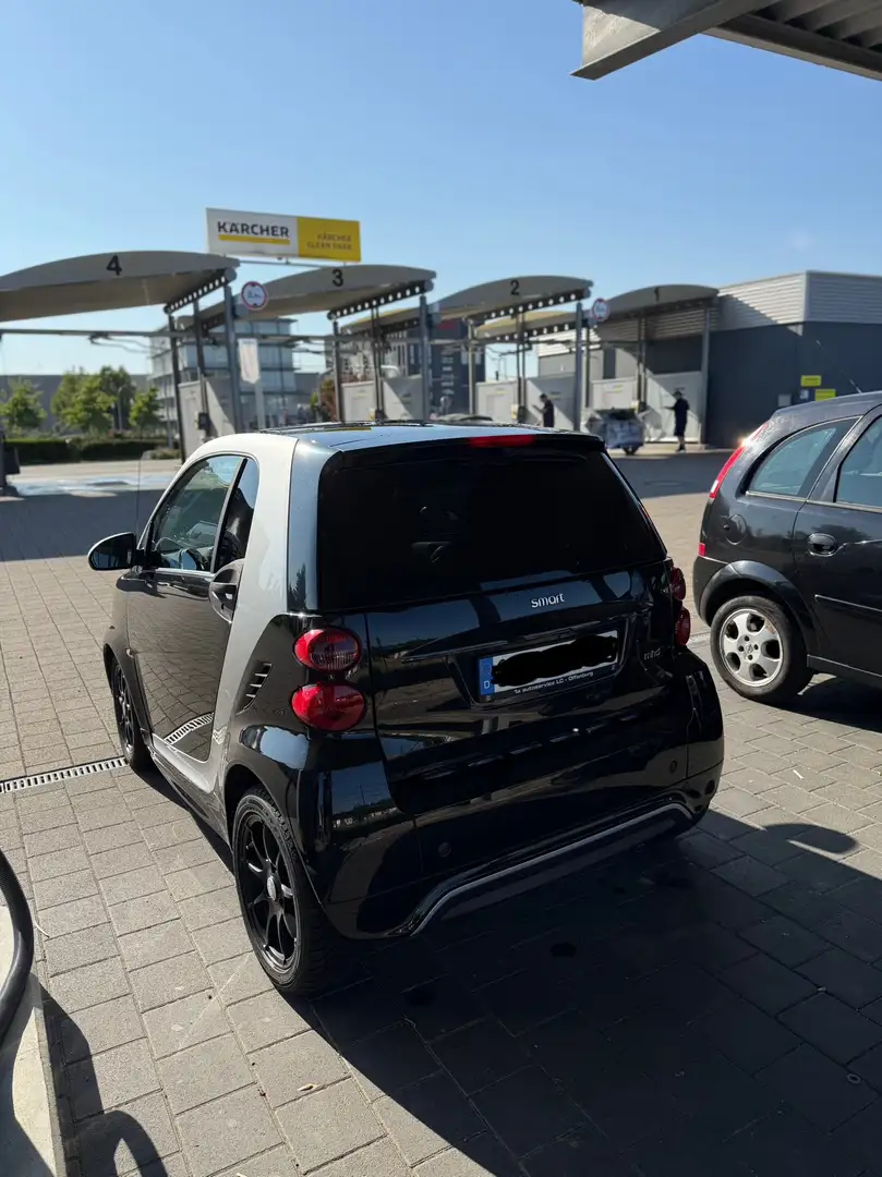 smart forTwo *xenon*led*sitzhtzg*3H*unfallfrei*pano*scheckheft* Schwarz - 1