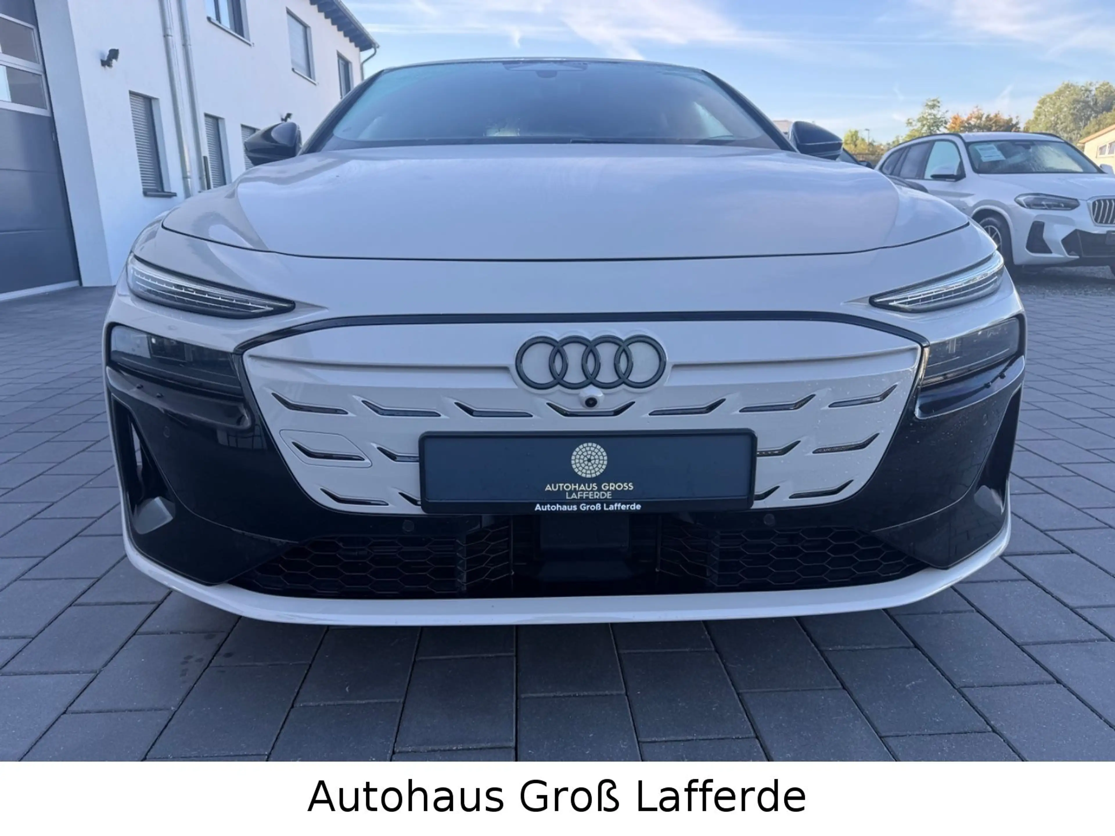 Audi A6 e-tron Avant quattro S Line Wärmep AHK 360 Ka — photo 2