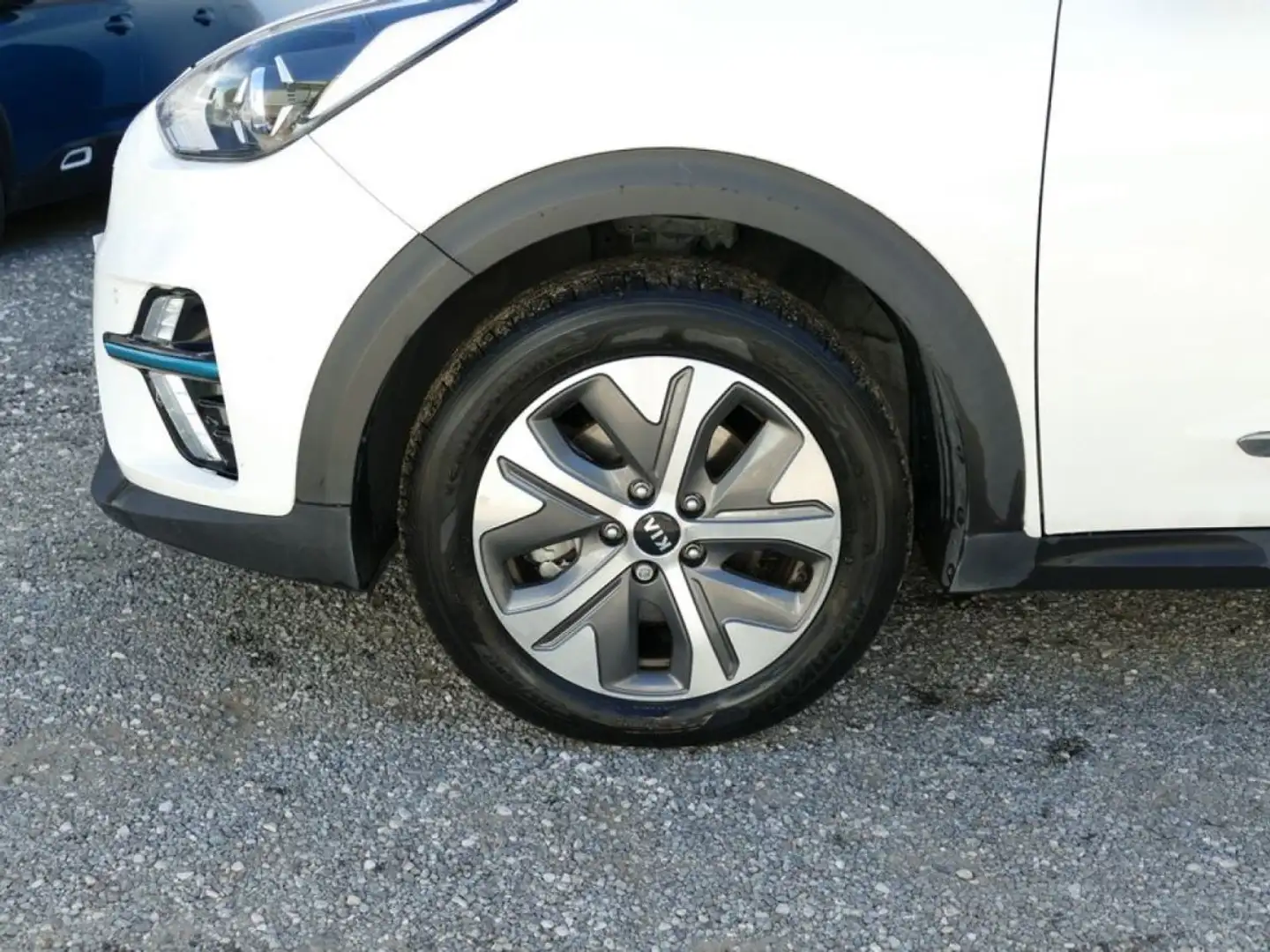 Kia e-Niro 64 KhW 204 Ch ACTIVE Blanc - 2